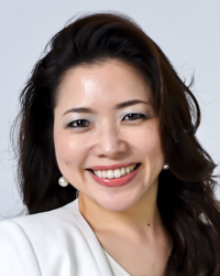 川西 由美子 氏